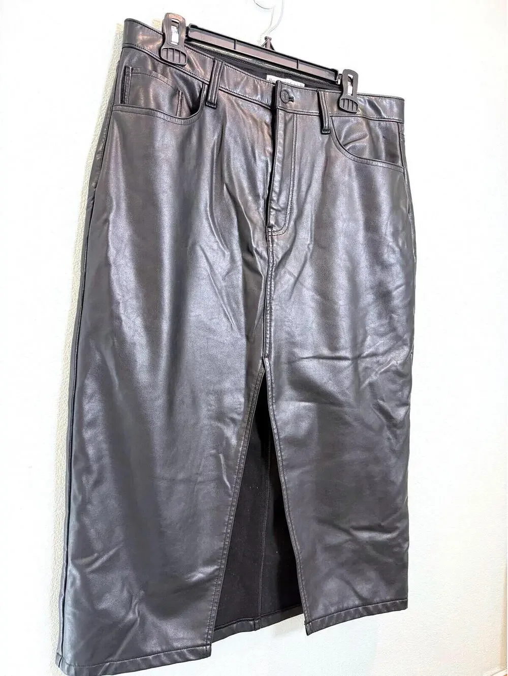 Abercrombie & Fitch Faux Leather Black Midi Skirt - Women's 32 NWOT
